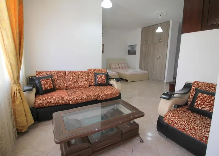 Andy Apartments